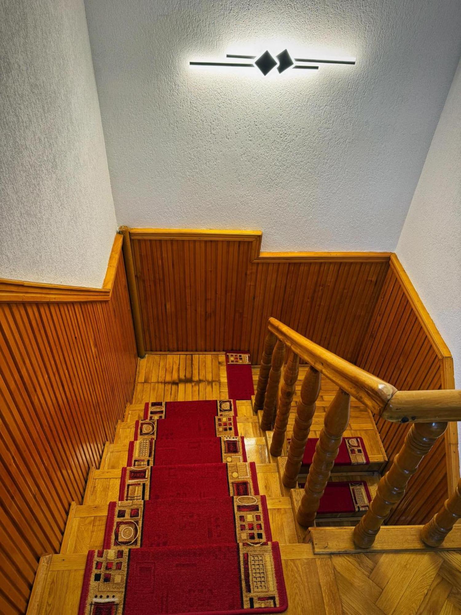 فندق Casa Mary Haţeg المظهر الخارجي الصورة